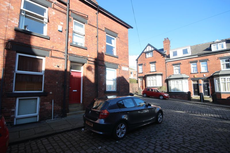 Claremont Grove, Hyde Park