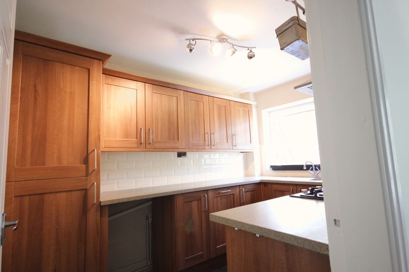 Welton Grove, Hyde Park